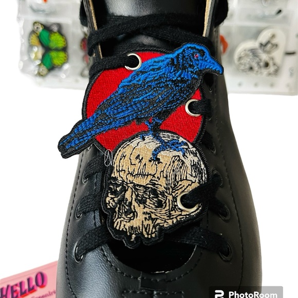 Raven skull shoe charm patch for roller skates and boots    Gothic shoe charms - Picture 8 of 9